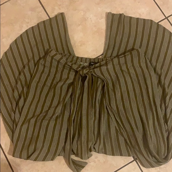 2 piece gaucho set with slits on each side - Picture 2 of 6